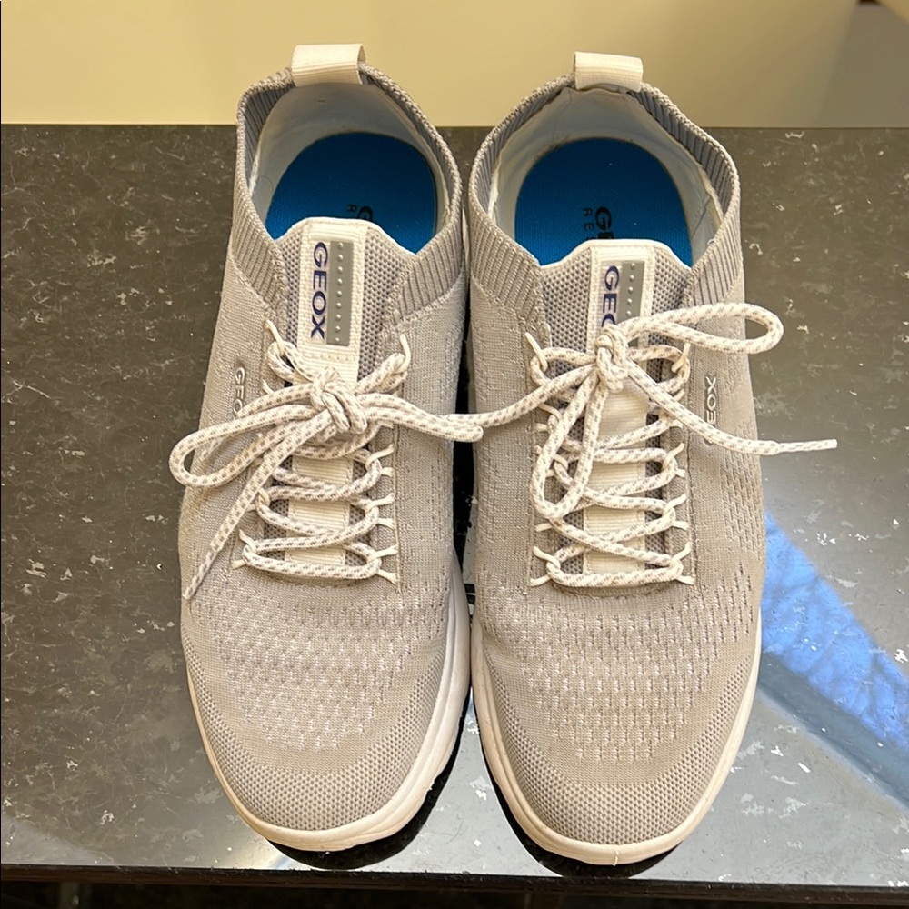 Geox Women’s Gray Sneakers